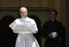El papa León XIV denunció la barbarie de la guerra en Gaza