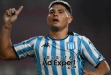 Algunos ex compañeros apoyaron el posteo del delantero contra la CD.