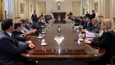 Gobierno impulsa encuentro con provincias tras acto cancelado en Tucumán