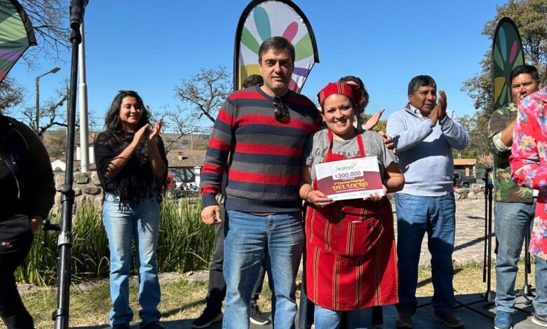 Los jurados eligieron a Mercedes Vargas como la ganadora del concurso. Foto: Municipalidad de San Lorenzo
