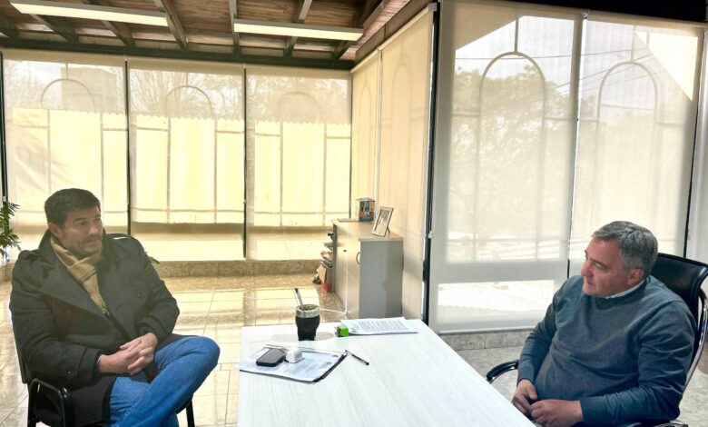 El intendente Manuel Saravia y el secretario del Interior de la Provincia, Javier Diez Villa.