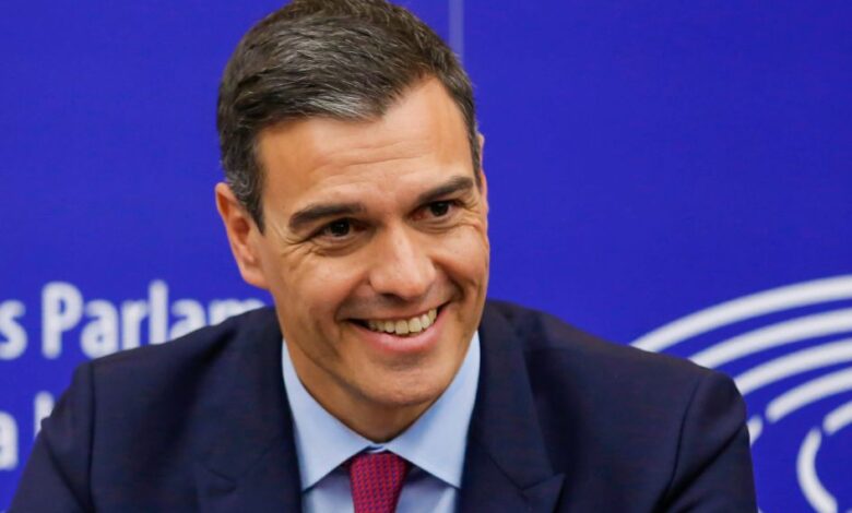 Sánchez impulsa reforma en el PSOE para expulsar a quienes contraten prostitución