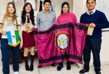El intendente Baltasar Lara destacó el orgullo que significa para la comunidad el logro de los estudiantes becados. Foto: RR SS