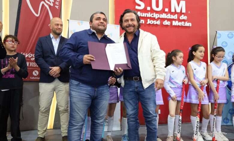 Issa y Sáenz en el lanzamiento del Plan Meta.