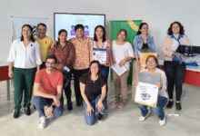 Seis emprendedoras de Orán recibieron equipamiento en la sede de UPATecO, en el marco del programa “Progresar en Igualdad”. Foto: Municipalidad de Orán.
