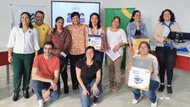 Seis emprendedoras de Orán recibieron equipamiento en la sede de UPATecO, en el marco del programa “Progresar en Igualdad”. Foto: Municipalidad de Orán.