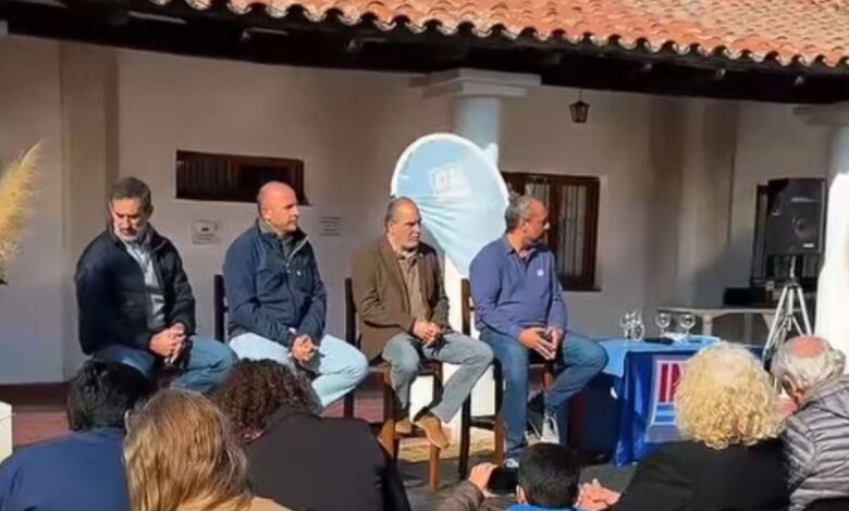 El intendente Enrique Borelli respaldó al nuevo director del INTA Cerrillos, Álvaro Paenza, en un encuentro con autoridades provinciales y del organismo. Foto: RR SS