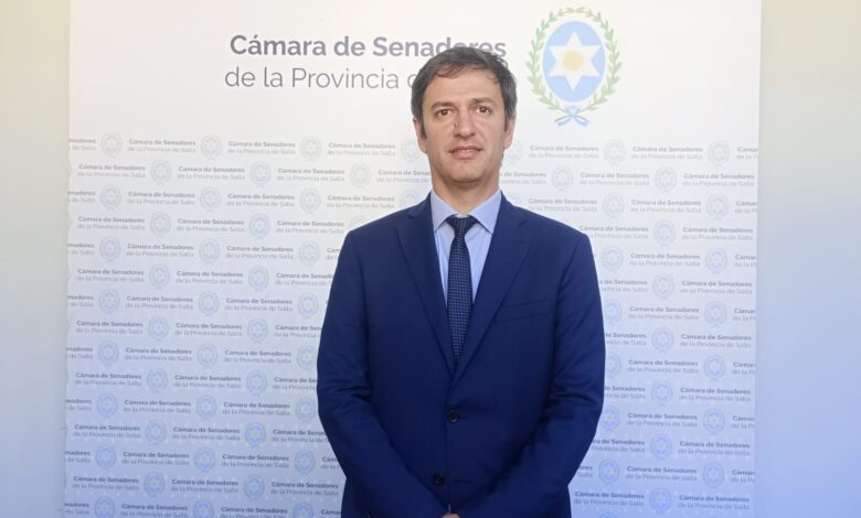 Javier Mónico, senador.