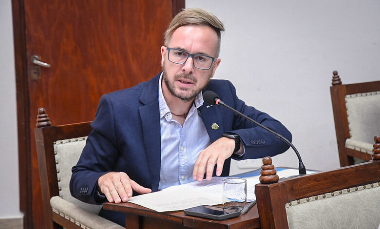 gustavo farquharson