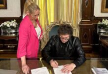 Milei veto las leyes de aumentos en jubilaciones y suspendió la emergencia en discapacidad
