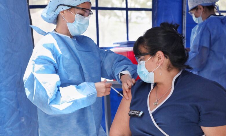Gobierno oficializa nuevo aumento para empleados públicos y personal de salud