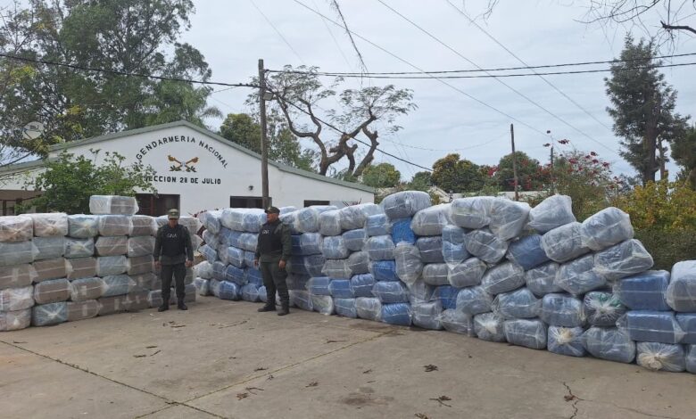 Secuestro de drogas en el Rio Bermejo