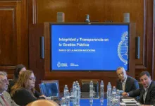 La Oficina Anticorrupción presentó una guía para promover la transparencia en el sector público