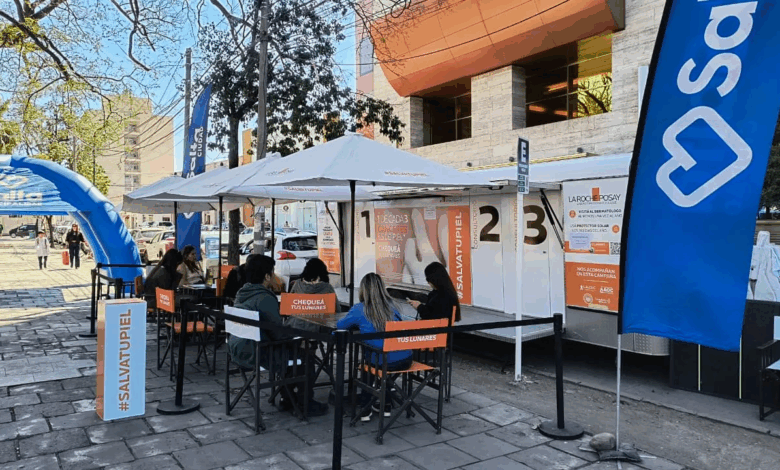 Los chequeos en la Plaza Belgrano.