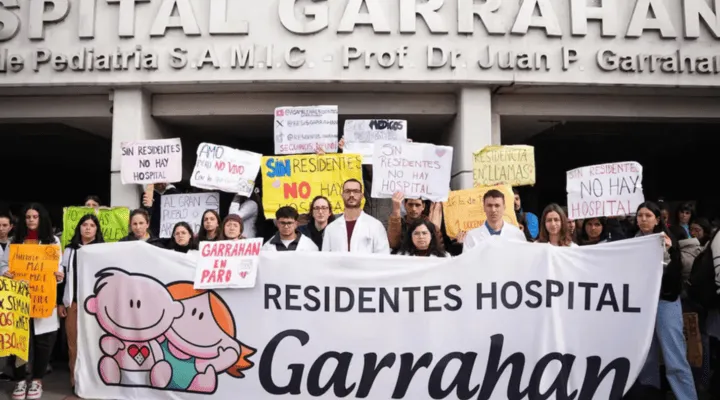 El gobierno anunció un bono temporal para los trabajadores del Garrahan
