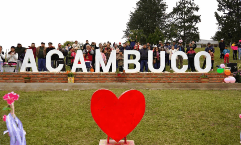 Acambuco.