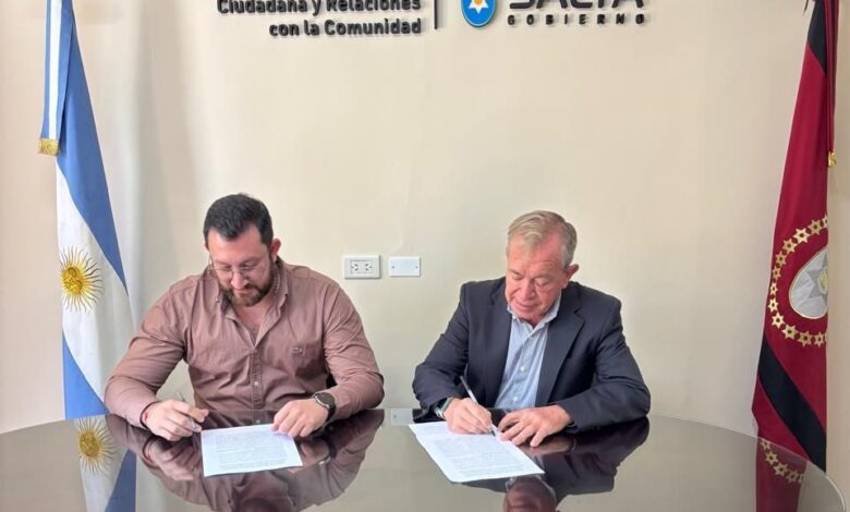 Firma de Convenio en Vaqueros.