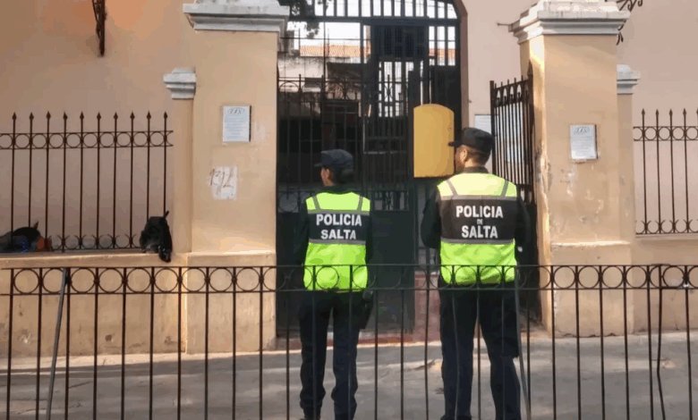 La Policía, a cargo de controlar la veda.