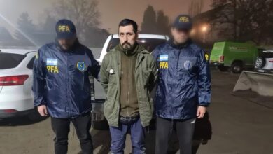 Facundo Jones Huala, cuando fue detenido por agentes de la Policía Federal Argentina (PFA)