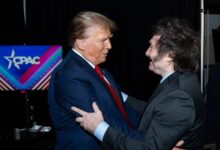 Trump saluda la victoria de Milei tras ganar las elecciones legislativa en Argentina