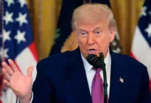 Trump amenaza con despidos para frenar el shutdown