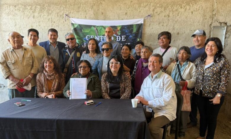 Firma del convenio en Cafayate.