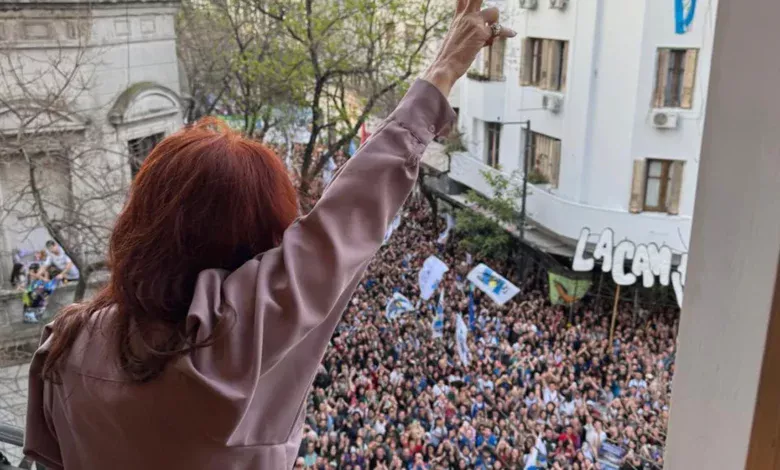 Bajo la consigna "Leales de Corazón" caravanas se movilizaran por Cristina en el Día de la Lealtad