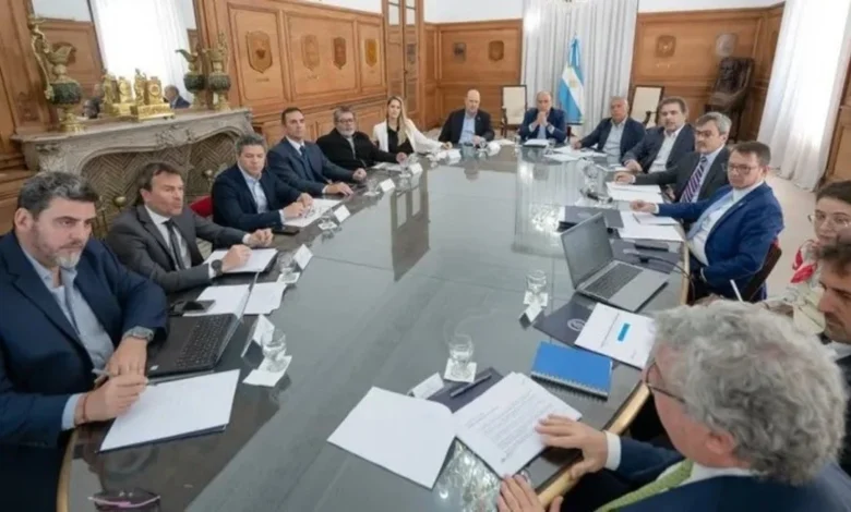 ETFE propone reforma fiscal que recaude sin recortar derechos