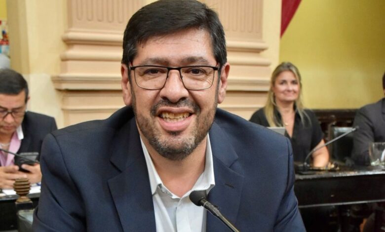 El nuevo senador por Molinos.
