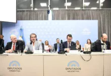 El Congreso reabrió el debate por el Presupuesto 2026 y consiguió dictamen mayoritario