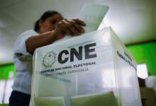 El CNE confirmó que se suspendió el recuento electoral por dificultades administrativas