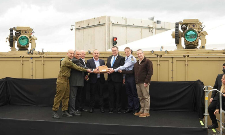 Israel presentó el sistema el "Rayo de Hierro", el primer escudo láser operativo