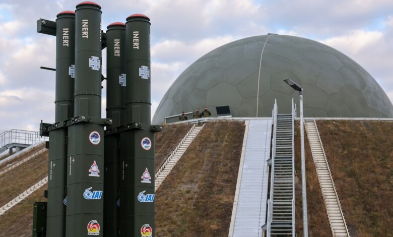 Alemania desplegó sistemas de misiles Arrow 3 tras amenazas rusas