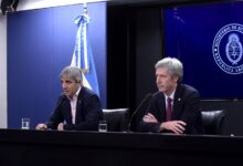 El equipo económico anunció un esquema de compra de reservas y que las bandas cambiarias se ajustarán por inflación. Fotos: Gustavo Gavotti