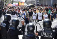 La Cámara Federal confirmó la vigencia del protocolo antipiquetes tras la apelación oficial