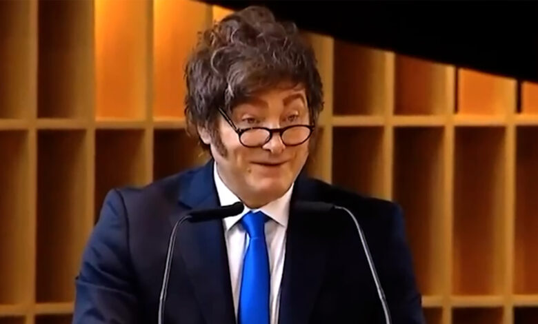 Milei indicó buscar cancelar parte de la deuda con CABA mediante la entrega de terrenos