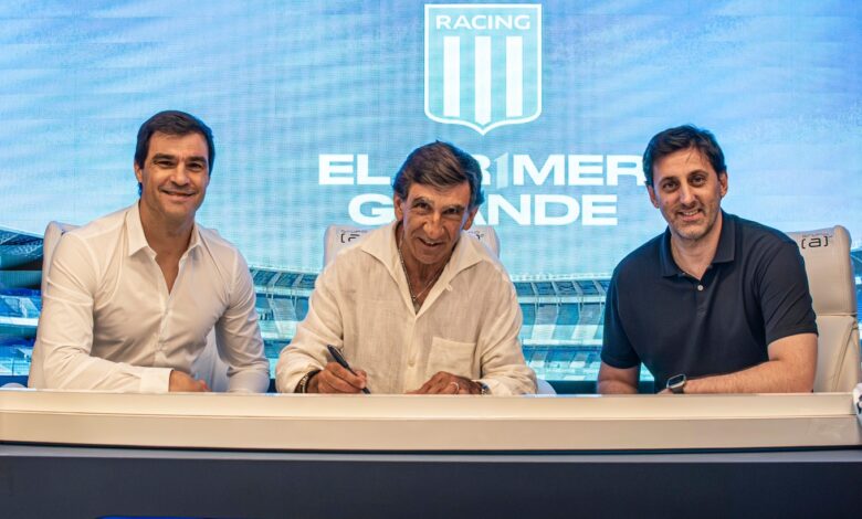 Racing Club oficializó la renovación de Gustavo Costas como entrenador hasta 2028