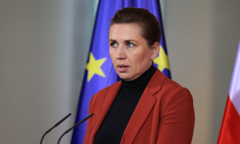 Dinamarca y Groenlandia rechazaron la venta a su soberanía y Trump continúa con su intereses