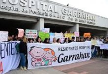 El Hospital Garrahan convocó a una concentración de urgencia tras despidos de 70 trabajadores
