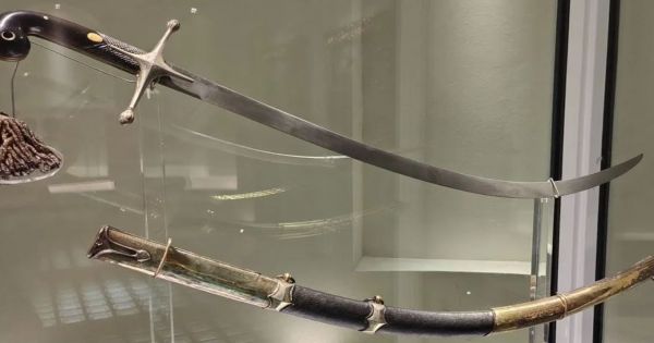 La Justicia rechazó la legitimidad por los herederos de Rosas y el sable de San Martín