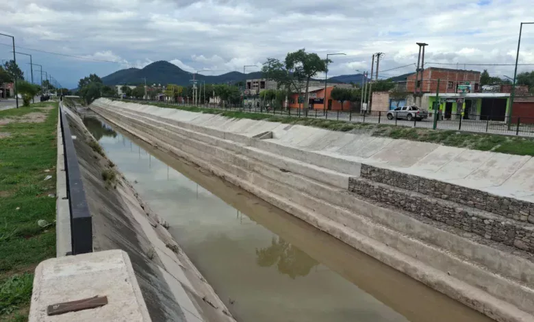 Se avanzó con la segunda etapa de las obras de saneamiento en el canal Yrigoyen