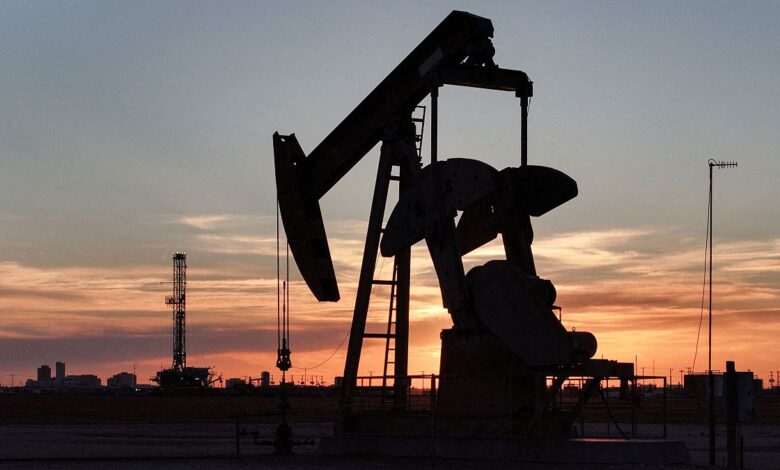 EE.UU. suspendió temporalmente sanciones petroleras para estabilizar el mercado mundial del crudo