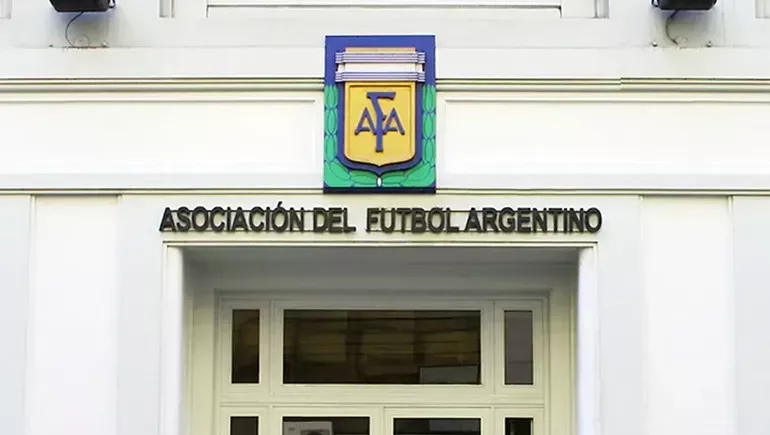 Mahiques analiza la designación de veedores en la AFA para revisar los balances y contratos del fútbol