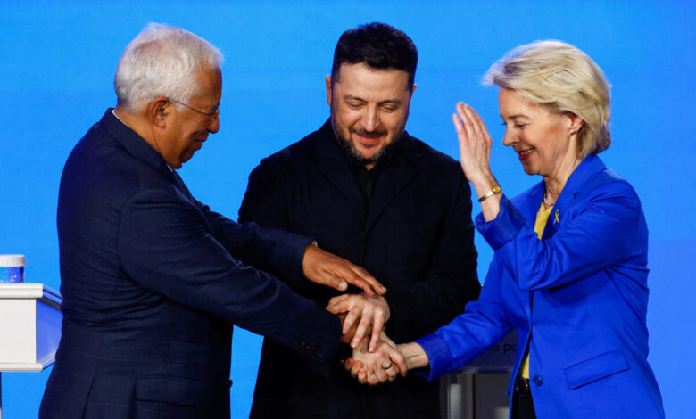 La Unión Europea y Zelenski analizan el préstamo de 90.000 millones de euros tras su aprobación