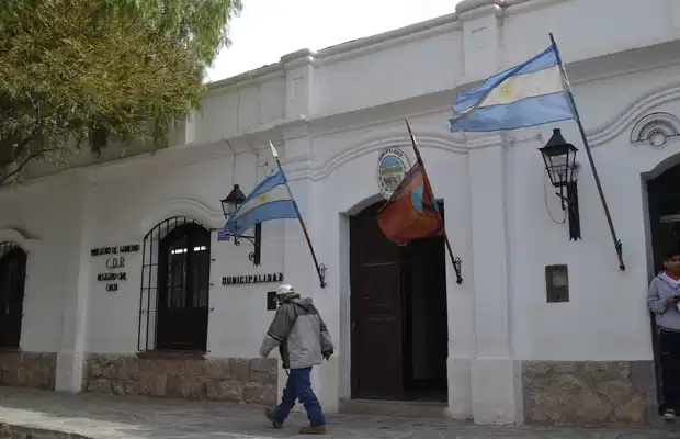 Empleados municipales de Cachi denuncian violencia laboral y falta de pago de paritarias