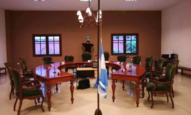 Concejal criticó a LLA por dejar sin quórum y frenar el tratamiento de la cobertura de IOSFA