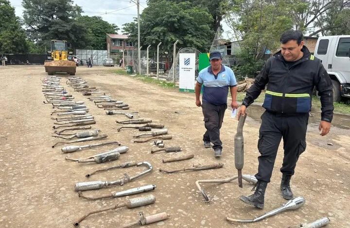 Orán llevó adelante un operativo de eliminación de 131 caños de escapes adulterados