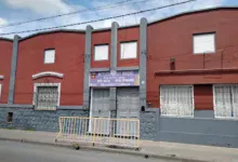 El colegio Perito Moreno inició un protocolo de revisión de mochila tras las amenazas de tiroteos