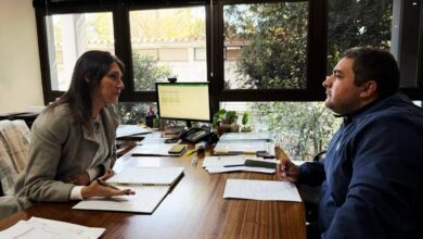 Issa se reunió con el IPV para agilizar la regularización de la entrega de escrituras
