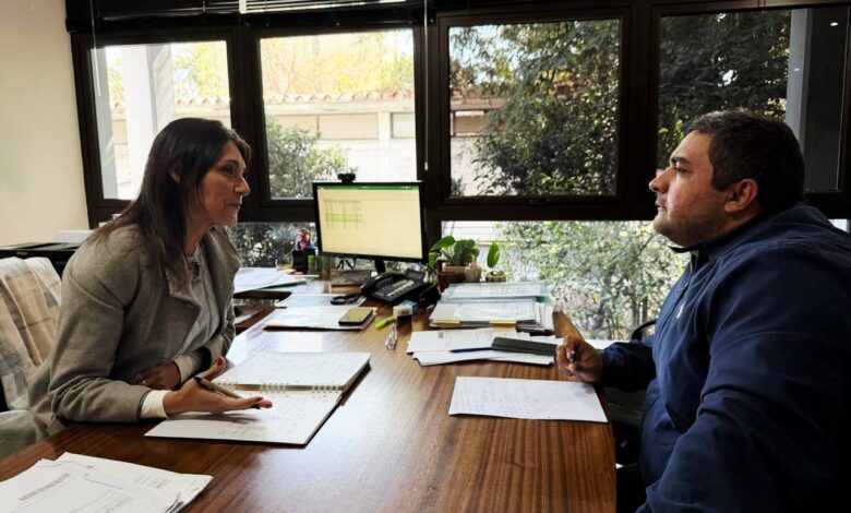 Issa se reunió con el IPV para agilizar la regularización de la entrega de escrituras